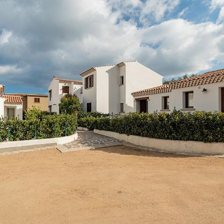Residenza L'Alzoni Hotel San Teodoro  Exterior photo