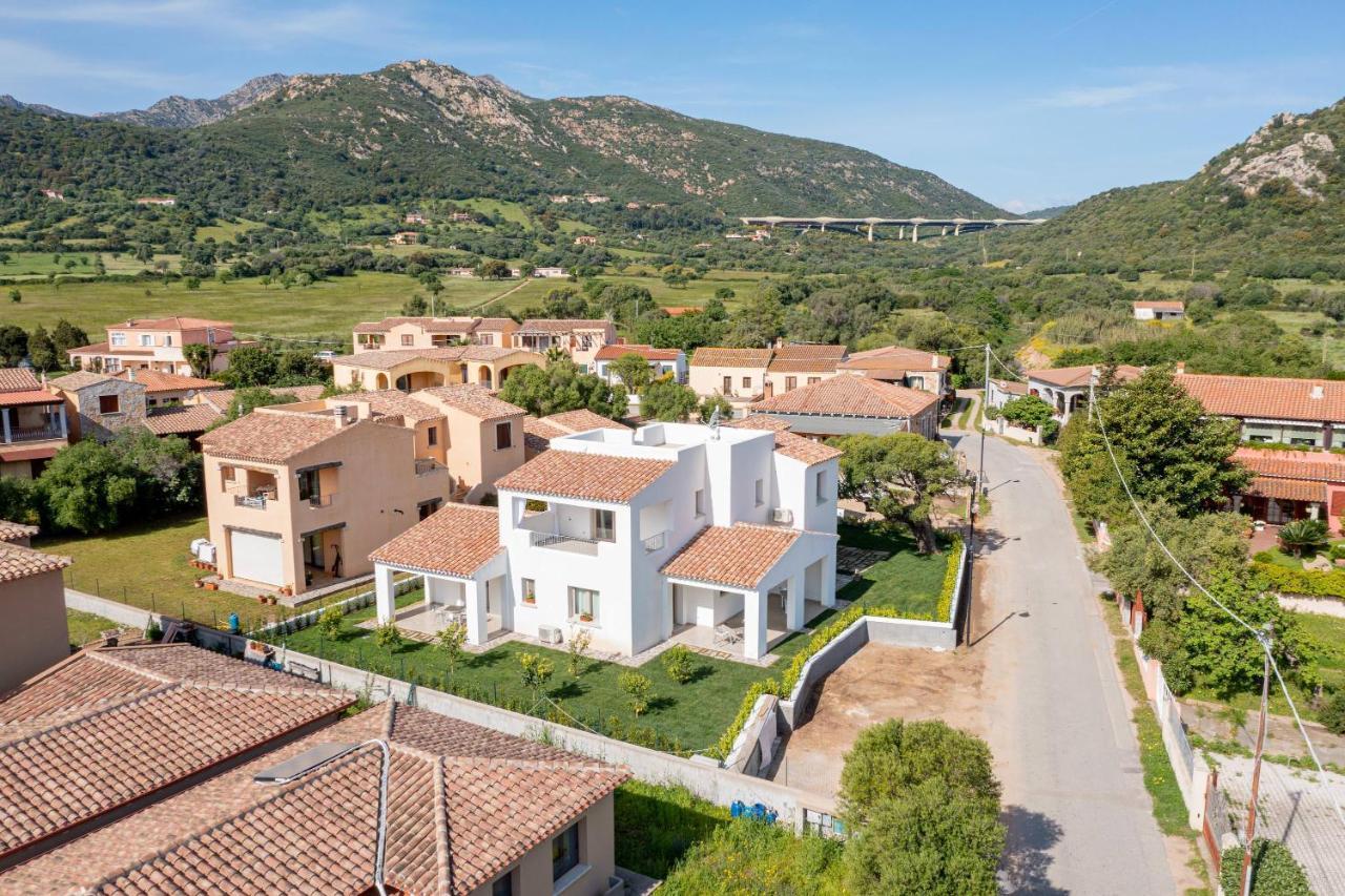 Residenza L'Alzoni Hotel San Teodoro  Exterior photo