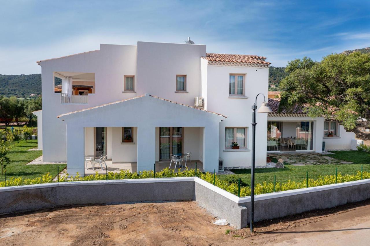 Residenza L'Alzoni Hotel San Teodoro  Exterior photo